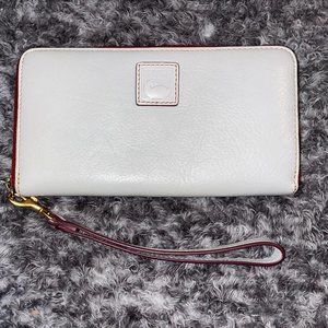 CLOSEOUT SALE!! Dooney & Bourke Florentine Large Zip Around Wristlet